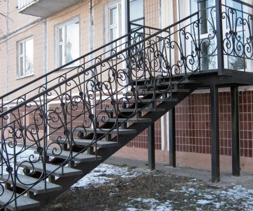 Лестницы из металла Уфа